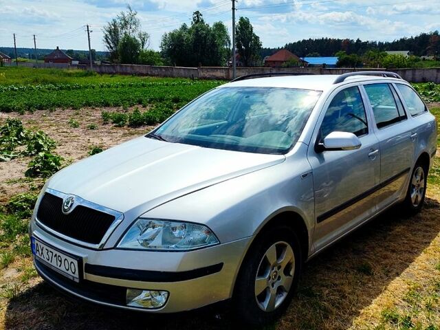 Серый Шкода Октавия, объемом двигателя 1.6 л и пробегом 213 тыс. км за 6000 $, фото 9 на Automoto.ua