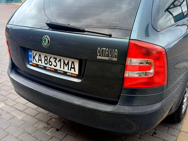 Серый Шкода Октавия, объемом двигателя 1.6 л и пробегом 213 тыс. км за 5500 $, фото 4 на Automoto.ua