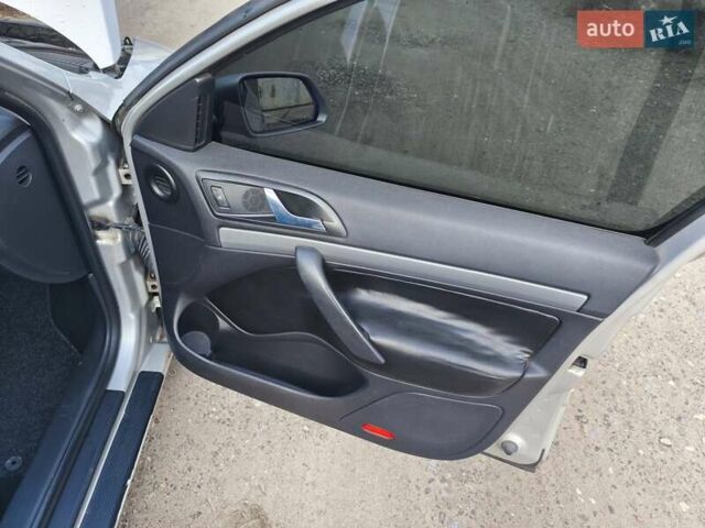 Серый Шкода Октавия, объемом двигателя 1.6 л и пробегом 244 тыс. км за 5700 $, фото 15 на Automoto.ua