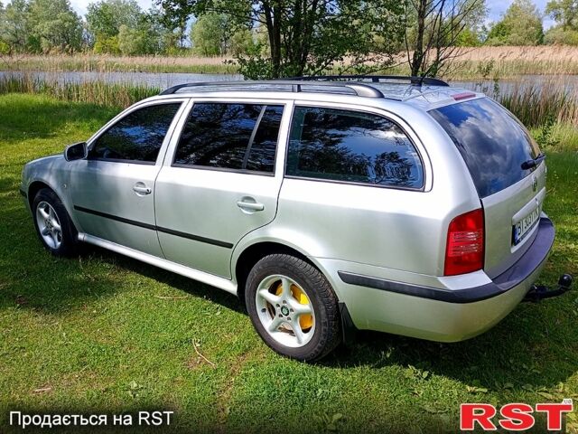 Серый Шкода Октавия, объемом двигателя 1.6 л и пробегом 241 тыс. км за 5400 $, фото 2 на Automoto.ua