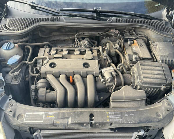 Шкода Октавия 2005 в Хмельницком на Automoto.ua Серый Шкода Октавия, объемом двигателя 1.98 л и пробегом 254 тыс. км за 5400 $, фото 29 на Automoto.ua