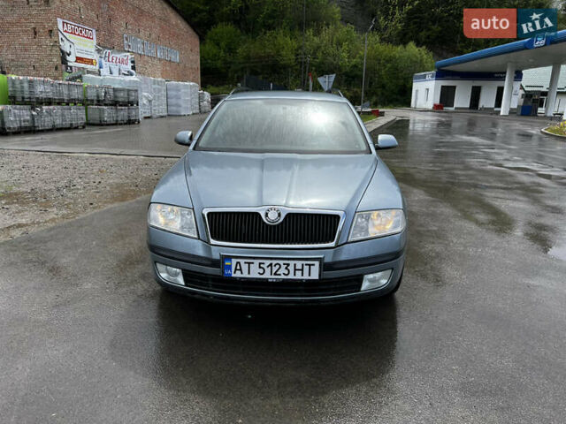 Серый Шкода Октавия, объемом двигателя 1.6 л и пробегом 327 тыс. км за 5300 $, фото 2 на Automoto.ua