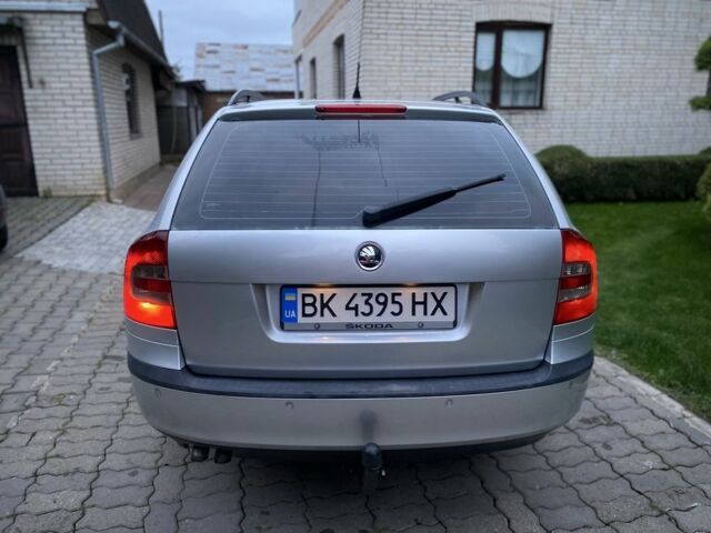 Серый Шкода Октавия, объемом двигателя 2 л и пробегом 390 тыс. км за 5500 $, фото 2 на Automoto.ua