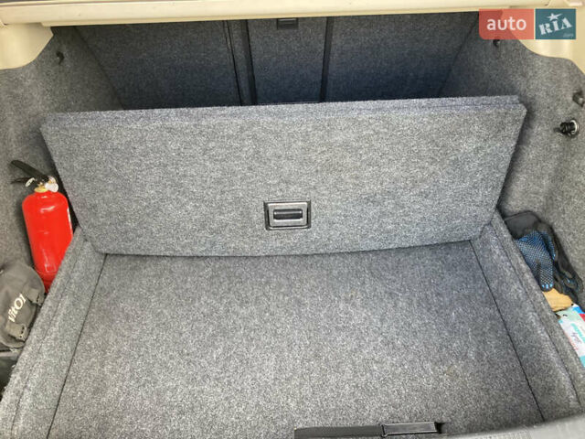 Шкода Октавия 2005 в Черкассах на Automoto.ua Серый Шкода Октавия, объемом двигателя 2 л и пробегом 286 тыс. км за 6800 $, фото 39 на Automoto.ua