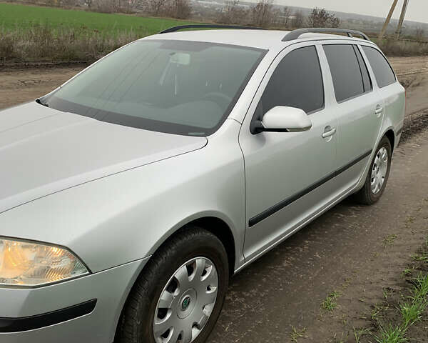 Сірий Шкода Октавія, об'ємом двигуна 1.6 л та пробігом 240 тис. км за 6000 $, фото 2 на Automoto.ua