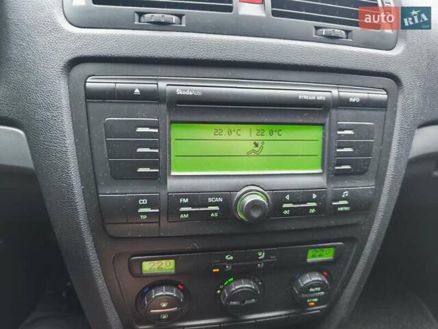 Серый Шкода Октавия, объемом двигателя 1.6 л и пробегом 244 тыс. км за 5700 $, фото 21 на Automoto.ua