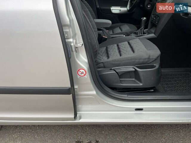 Серый Шкода Октавия, объемом двигателя 1.6 л и пробегом 220 тыс. км за 5750 $, фото 36 на Automoto.ua