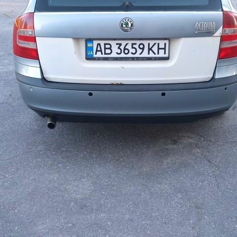 Серый Шкода Октавия, объемом двигателя 1.6 л и пробегом 313 тыс. км за 3500 $, фото 2 на Automoto.ua