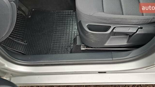 Серый Шкода Октавия, объемом двигателя 1.6 л и пробегом 220 тыс. км за 5550 $, фото 25 на Automoto.ua