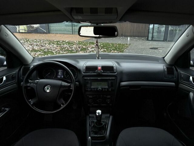 Серый Шкода Октавия, объемом двигателя 2 л и пробегом 277 тыс. км за 5299 $, фото 13 на Automoto.ua