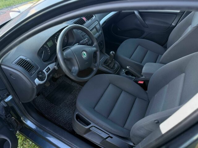 Серый Шкода Октавия, объемом двигателя 1.6 л и пробегом 149 тыс. км за 5500 $, фото 8 на Automoto.ua