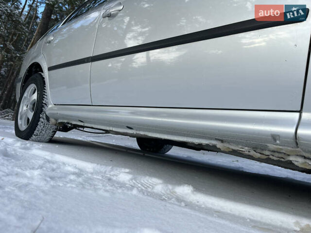 Серый Шкода Октавия, объемом двигателя 1.6 л и пробегом 158 тыс. км за 5600 $, фото 11 на Automoto.ua