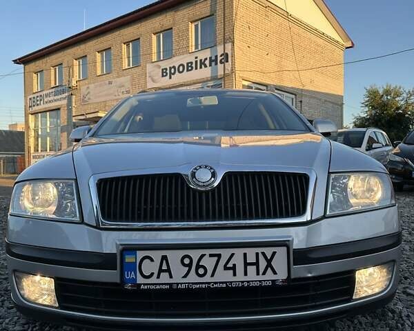 Серый Шкода Октавия, объемом двигателя 1.6 л и пробегом 214 тыс. км за 5300 $, фото 3 на Automoto.ua