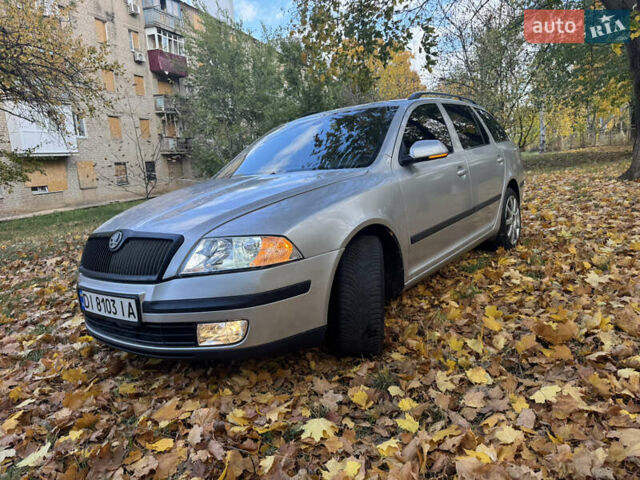 Серый Шкода Октавия, объемом двигателя 1.9 л и пробегом 360 тыс. км за 4700 $, фото 3 на Automoto.ua