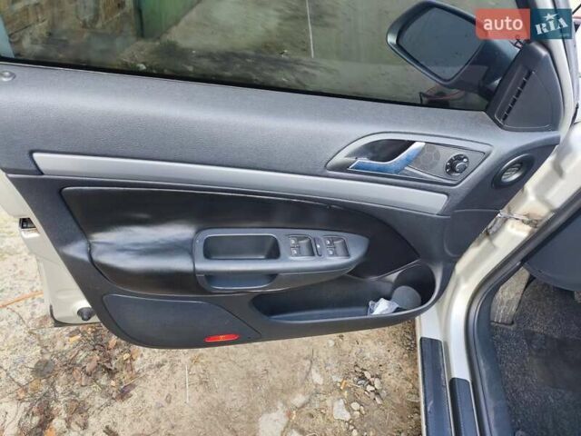 Серый Шкода Октавия, объемом двигателя 1.6 л и пробегом 244 тыс. км за 5700 $, фото 16 на Automoto.ua
