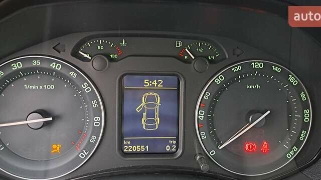 Серый Шкода Октавия, объемом двигателя 1.6 л и пробегом 220 тыс. км за 5550 $, фото 20 на Automoto.ua