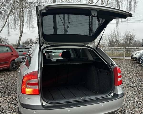 Серый Шкода Октавия, объемом двигателя 1.6 л и пробегом 214 тыс. км за 5000 $, фото 17 на Automoto.ua