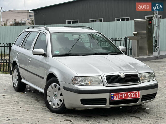 Серый Шкода Октавия, объемом двигателя 1.6 л и пробегом 217 тыс. км за 4750 $, фото 9 на Automoto.ua