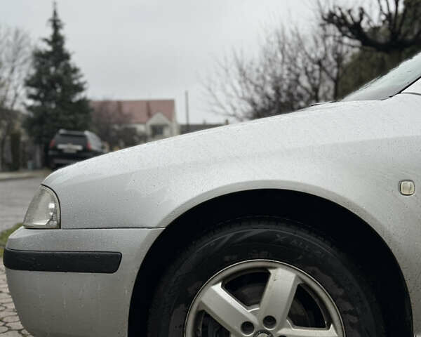 Серый Шкода Октавия, объемом двигателя 1.6 л и пробегом 215 тыс. км за 4750 $, фото 2 на Automoto.ua