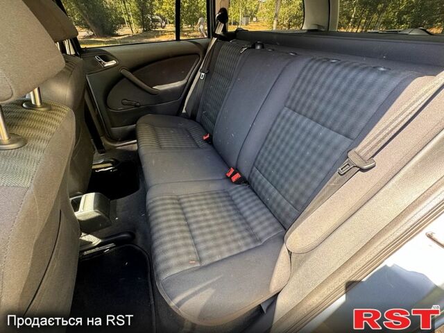 Серый Шкода Октавия, объемом двигателя 1.6 л и пробегом 171 тыс. км за 6300 $, фото 4 на Automoto.ua