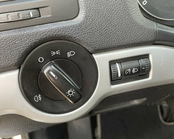 Шкода Октавия 2005 в Ровно на Automoto.ua Серый Шкода Октавия, объемом двигателя 1.6 л и пробегом 223 тыс. км за 6100 $, фото 14 на Automoto.ua