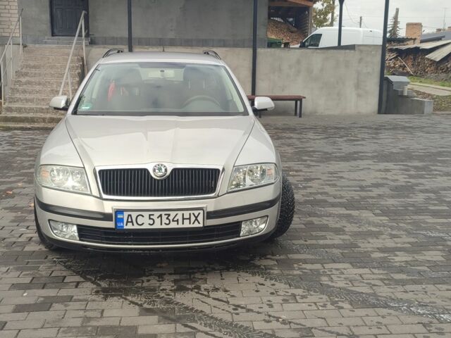 Серый Шкода Октавия, объемом двигателя 1.6 л и пробегом 340 тыс. км за 5100 $, фото 4 на Automoto.ua