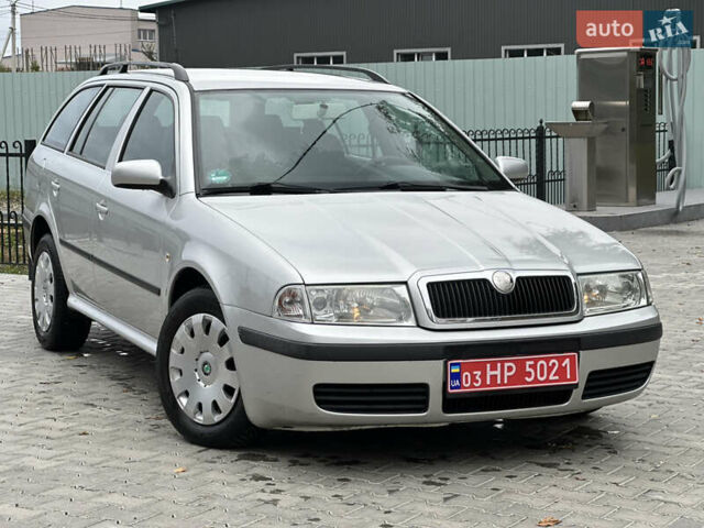 Серый Шкода Октавия, объемом двигателя 1.6 л и пробегом 217 тыс. км за 4750 $, фото 2 на Automoto.ua