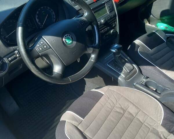Серый Шкода Октавия, объемом двигателя 1.98 л и пробегом 215 тыс. км за 5800 $, фото 8 на Automoto.ua