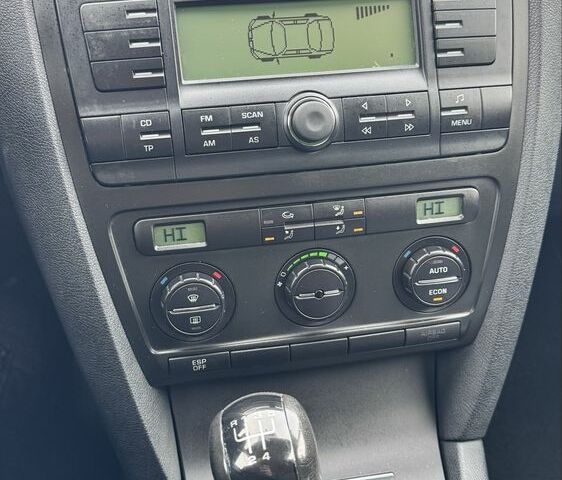 Серый Шкода Октавия, объемом двигателя 1.6 л и пробегом 241 тыс. км за 7900 $, фото 19 на Automoto.ua