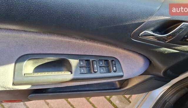 Серый Шкода Октавия, объемом двигателя 2 л и пробегом 296 тыс. км за 4500 $, фото 6 на Automoto.ua