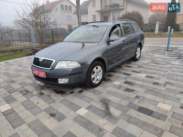 Серый Шкода Октавия, объемом двигателя 1.6 л и пробегом 229 тыс. км за 5900 $, фото 1 на Automoto.ua