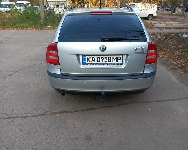 Серый Шкода Октавия, объемом двигателя 1.6 л и пробегом 242 тыс. км за 7000 $, фото 1 на Automoto.ua