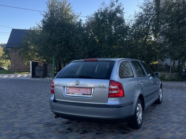 Шкода Октавия 2006 в Яворове на Automoto.ua Серый Шкода Октавия, объемом двигателя 1.6 л и пробегом 229 тыс. км за 6050 $, фото 3 на Automoto.ua