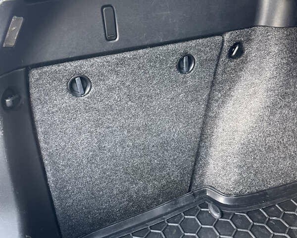 Серый Шкода Октавия, объемом двигателя 1.6 л и пробегом 253 тыс. км за 4700 $, фото 34 на Automoto.ua