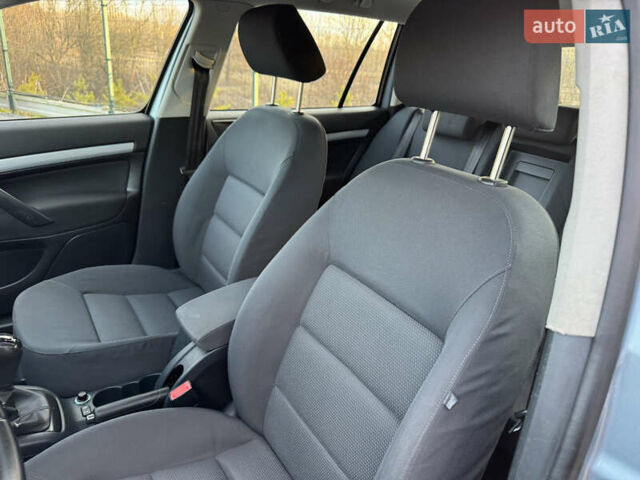 Серый Шкода Октавия, объемом двигателя 0 л и пробегом 190 тыс. км за 5690 $, фото 11 на Automoto.ua