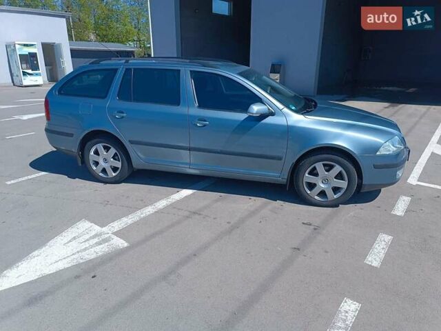 Серый Шкода Октавия, объемом двигателя 1.6 л и пробегом 231 тыс. км за 6500 $, фото 2 на Automoto.ua