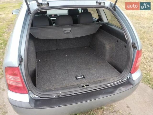 Сірий Шкода Октавія, об'ємом двигуна 1.6 л та пробігом 192 тис. км за 5600 $, фото 10 на Automoto.ua
