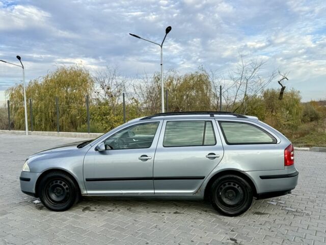 Серый Шкода Октавия, объемом двигателя 2 л и пробегом 460 тыс. км за 2650 $, фото 3 на Automoto.ua