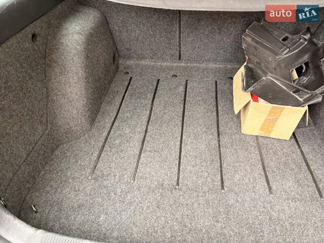 Серый Шкода Октавия, объемом двигателя 1.9 л и пробегом 142 тыс. км за 5200 $, фото 7 на Automoto.ua