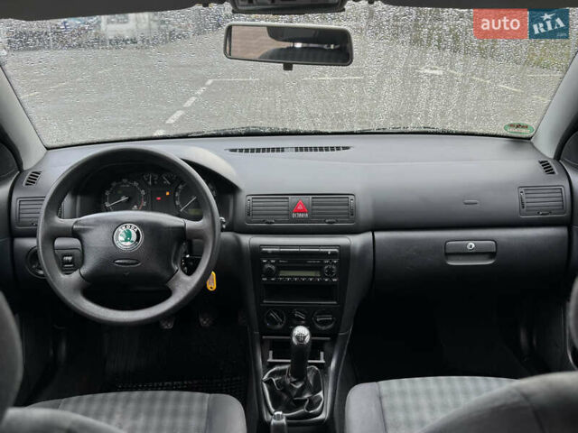 Сірий Шкода Октавія, об'ємом двигуна 1.6 л та пробігом 210 тис. км за 4399 $, фото 52 на Automoto.ua