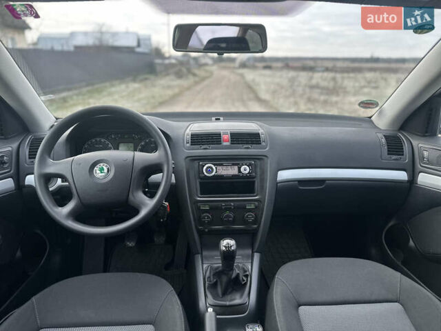 Серый Шкода Октавия, объемом двигателя 1.6 л и пробегом 167 тыс. км за 6450 $, фото 18 на Automoto.ua