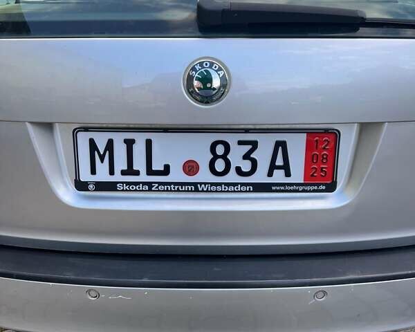 Серый Шкода Октавия, объемом двигателя 1.6 л и пробегом 300 тыс. км за 6650 $, фото 2 на Automoto.ua