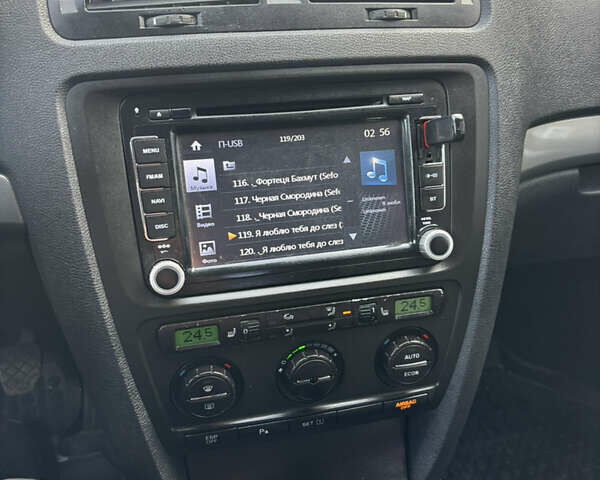 Серый Шкода Октавия, объемом двигателя 1.9 л и пробегом 280 тыс. км за 2950 $, фото 2 на Automoto.ua