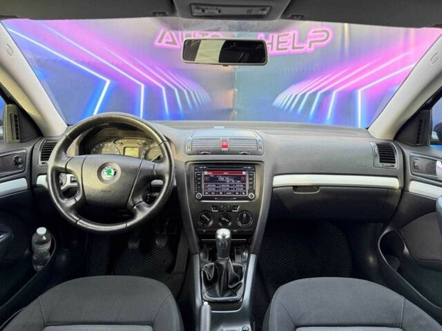 Шкода Октавия 2006 в Запорожье на Automoto.ua Серый Шкода Октавия, объемом двигателя 1.6 л и пробегом 187 тыс. км за 5799 $, фото 7 на Automoto.ua