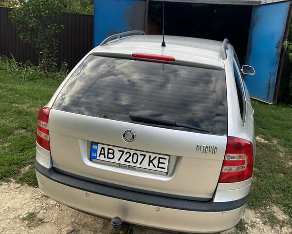 Серый Шкода Октавия, объемом двигателя 1.6 л и пробегом 171 тыс. км за 6100 $, фото 5 на Automoto.ua