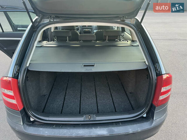Сірий Шкода Октавія, об'ємом двигуна 1.6 л та пробігом 228 тис. км за 5600 $, фото 22 на Automoto.ua