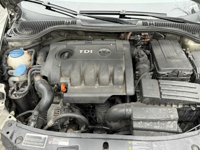 Серый Шкода Октавия, объемом двигателя 1.9 л и пробегом 287 тыс. км за 5250 $, фото 11 на Automoto.ua