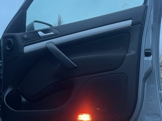 Серый Шкода Октавия, объемом двигателя 1.6 л и пробегом 188 тыс. км за 6700 $, фото 18 на Automoto.ua