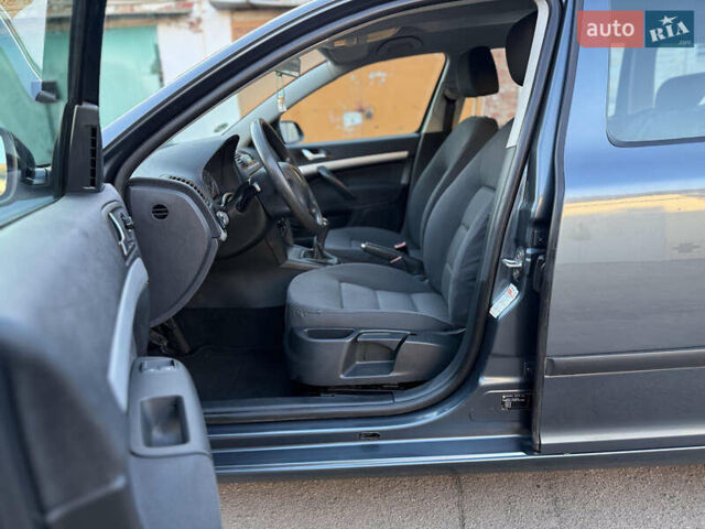 Серый Шкода Октавия, объемом двигателя 1.6 л и пробегом 170 тыс. км за 6500 $, фото 15 на Automoto.ua