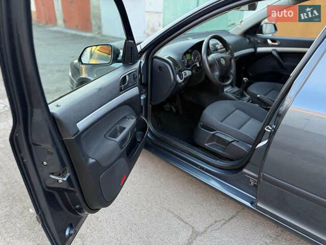 Серый Шкода Октавия, объемом двигателя 1.6 л и пробегом 170 тыс. км за 6500 $, фото 13 на Automoto.ua